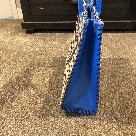 Zebra Purse Tote - Picture 3 of 8